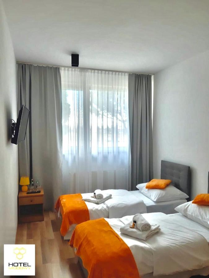 Hotel Miodowy Dzierżoniów Kültér fotó