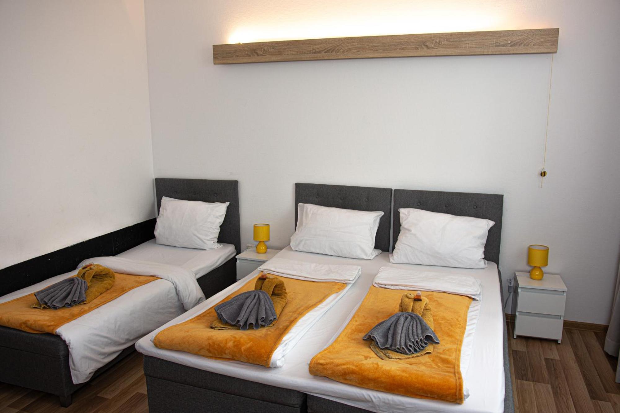 Hotel Miodowy Dzierżoniów Kültér fotó